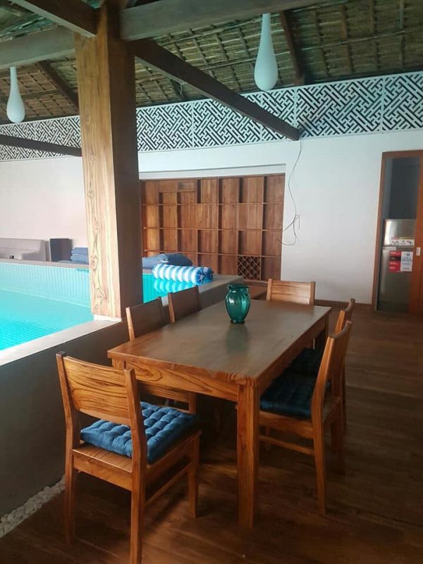 Mẫu bàn ghế gỗ Teak Hoàng Phát phong cách đơn giản, hiện đại