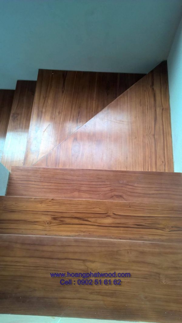 Cầu thang gỗ teak tự nhiên - Hình ảnh 3