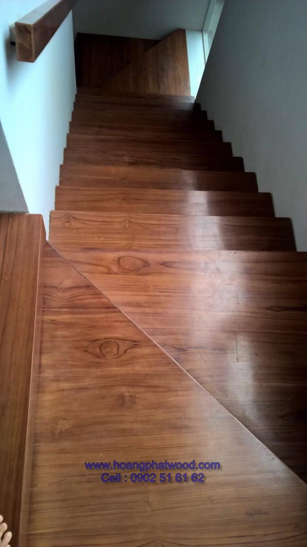 Cầu thang gỗ teak tự nhiên - Hình ảnh 2