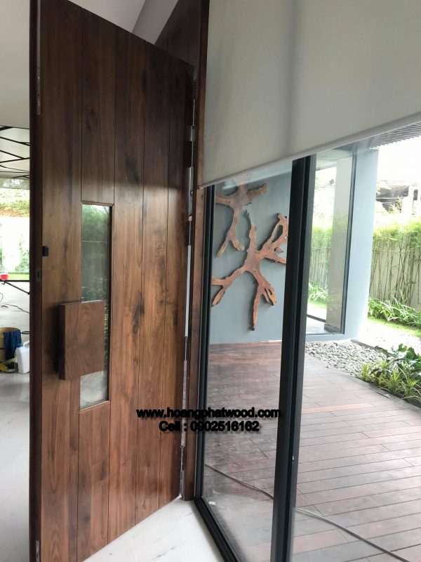 Cửa gỗ óc chó tại HCM - Hình ảnh 9