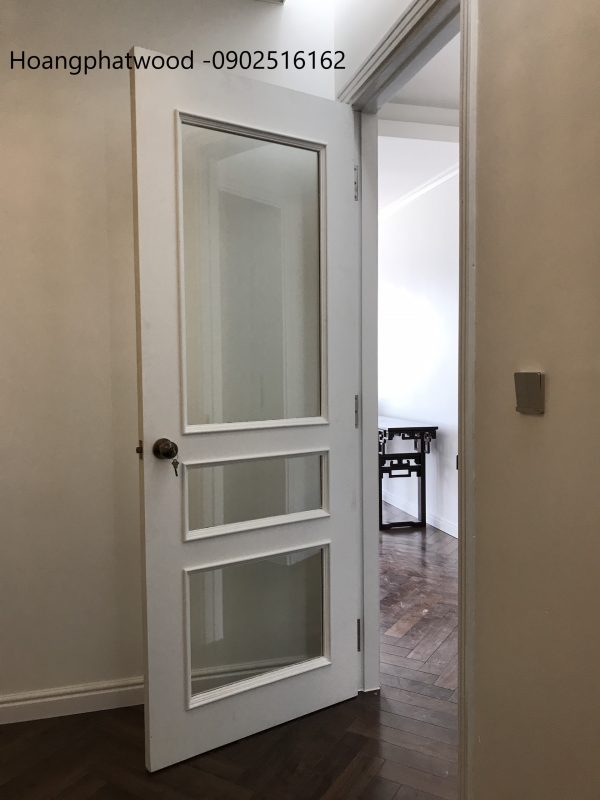 Cửa gỗ sơn trắng - Hình ảnh 4