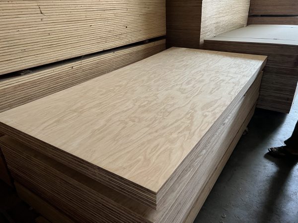 Ván plywood chịu nước -  Hoàng Phát