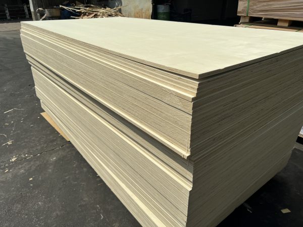 Ván ép mặt gỗ tần bì 3mm - Hình ảnh 4