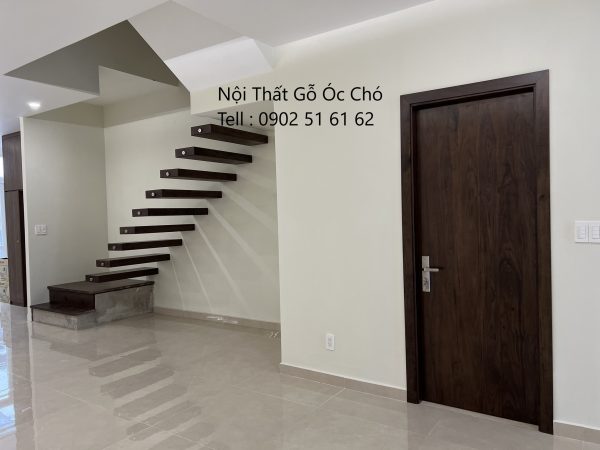 Cửa gỗ óc chó phòng khách - Hình ảnh 4
