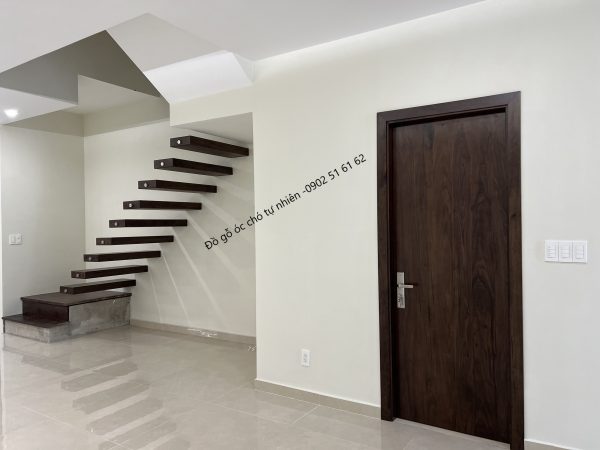 Cầu thang bay vách kính - Hình ảnh 4