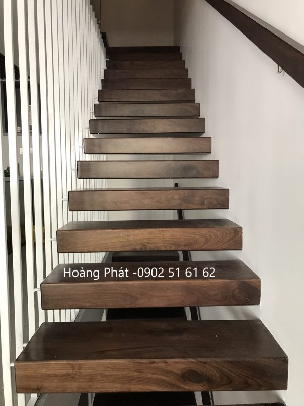 Bảng giá cầu thang gỗ óc chó ghép - Hình ảnh 10