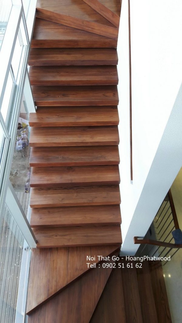 Cầu thang bộ ốp gỗ teak
