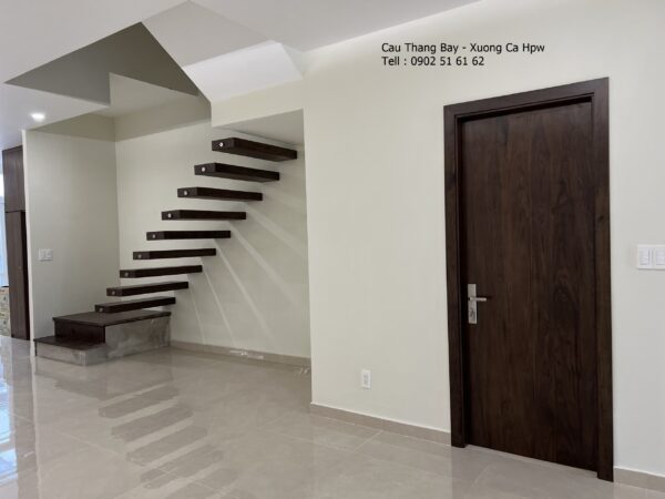 Bảng giá cửa gỗ óc chó cánh phẳng - Hình ảnh 2