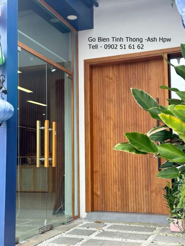Gỗ biến tính làm cửa cổng - Hình ảnh 4