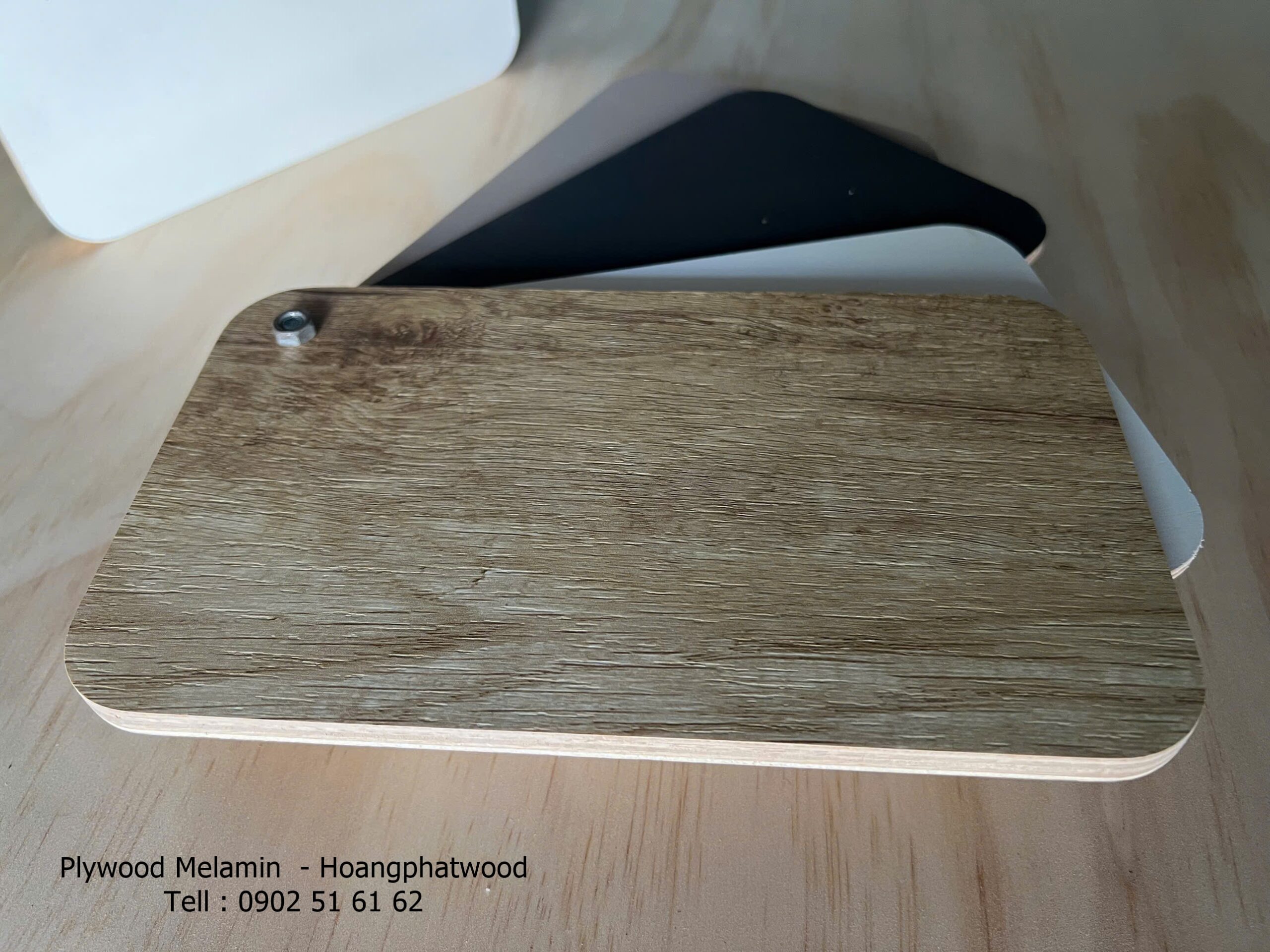 Gỗ Plywood Giá Bao Nhiêu? Những Yếu Tố Ảnh Hưởng Đến Giá- Ván plywood mặt phủ melamin - Giá trị cao