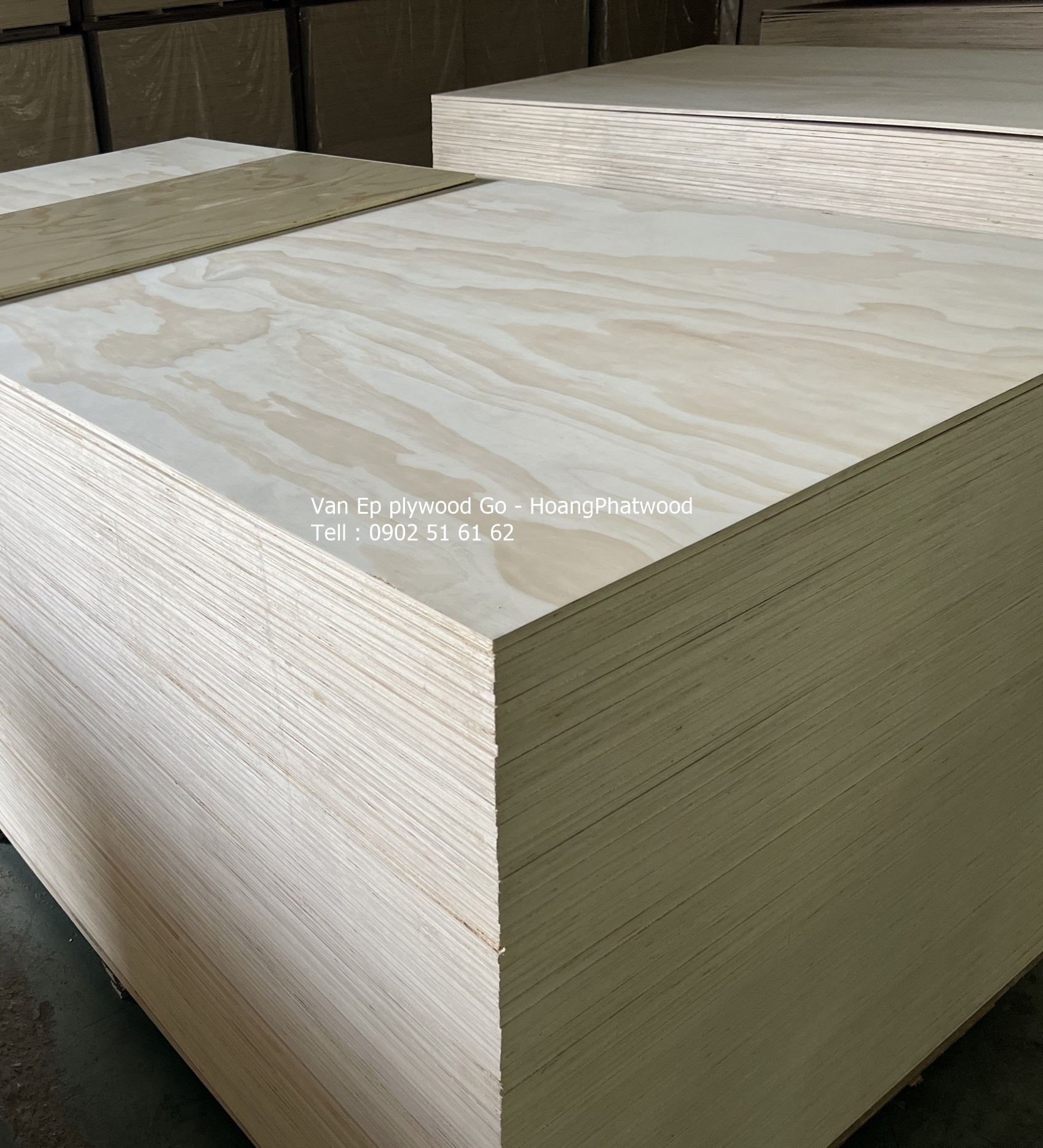 Gỗ Plywood Giá Bao Nhiêu? Những Yếu Tố Ảnh Hưởng Đến Giá- Ván plywood dòng chống ẩm chuyên làm nội thất 