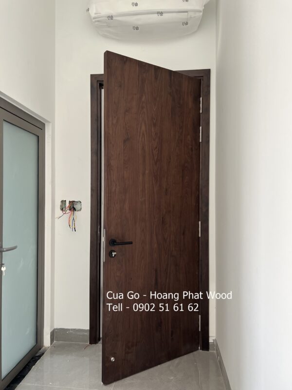 Cửa Gỗ Óc Chó - Mẫu Cửa Phòng Ngủ