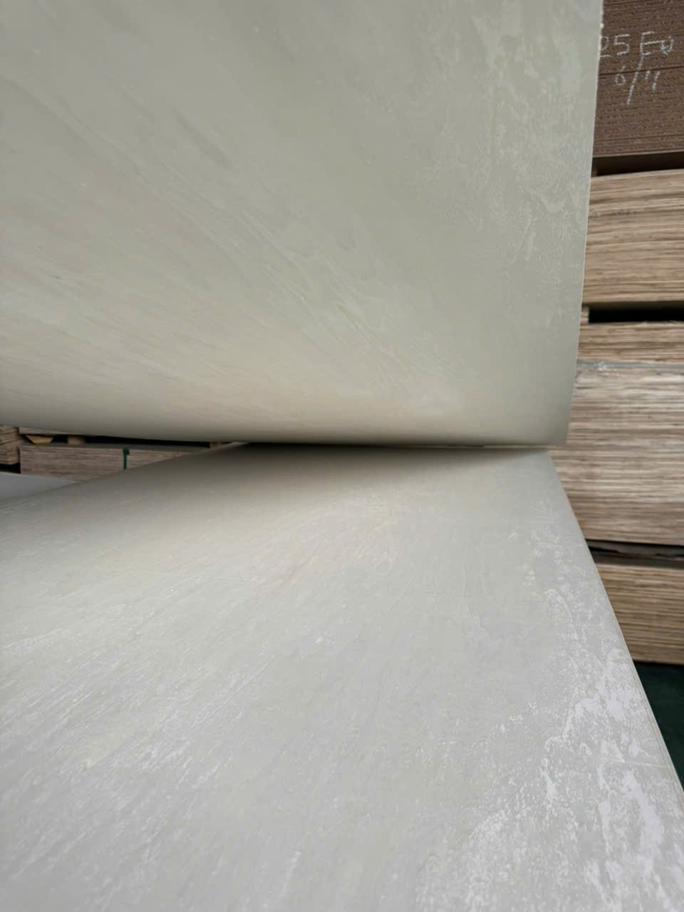 Gỗ thô chuyên ngành cắt cnc và khắc laser 