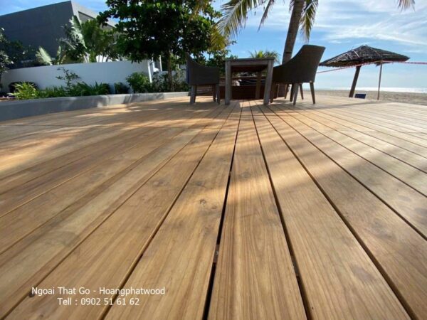 Gỗ lát sàn ngoại thất - Gỗ teak