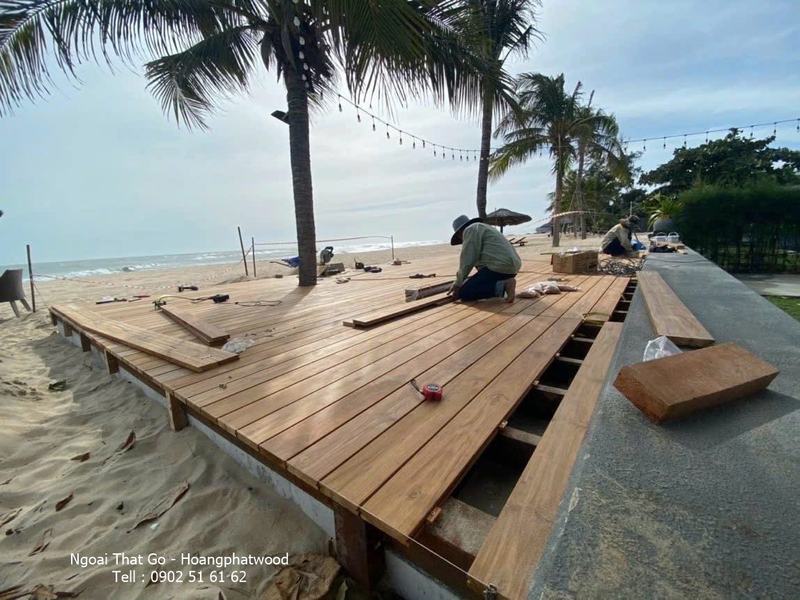 Gỗ sàn tự nhiên ngoại thất - Gỗ teak