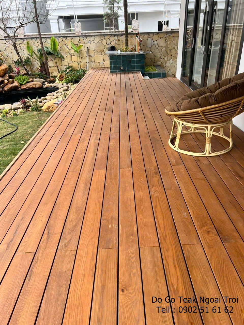 ĐƯỜNG ĐI HÀNH LANG - ỐP SÀN GỖ TEAK TỰ NHIÊN