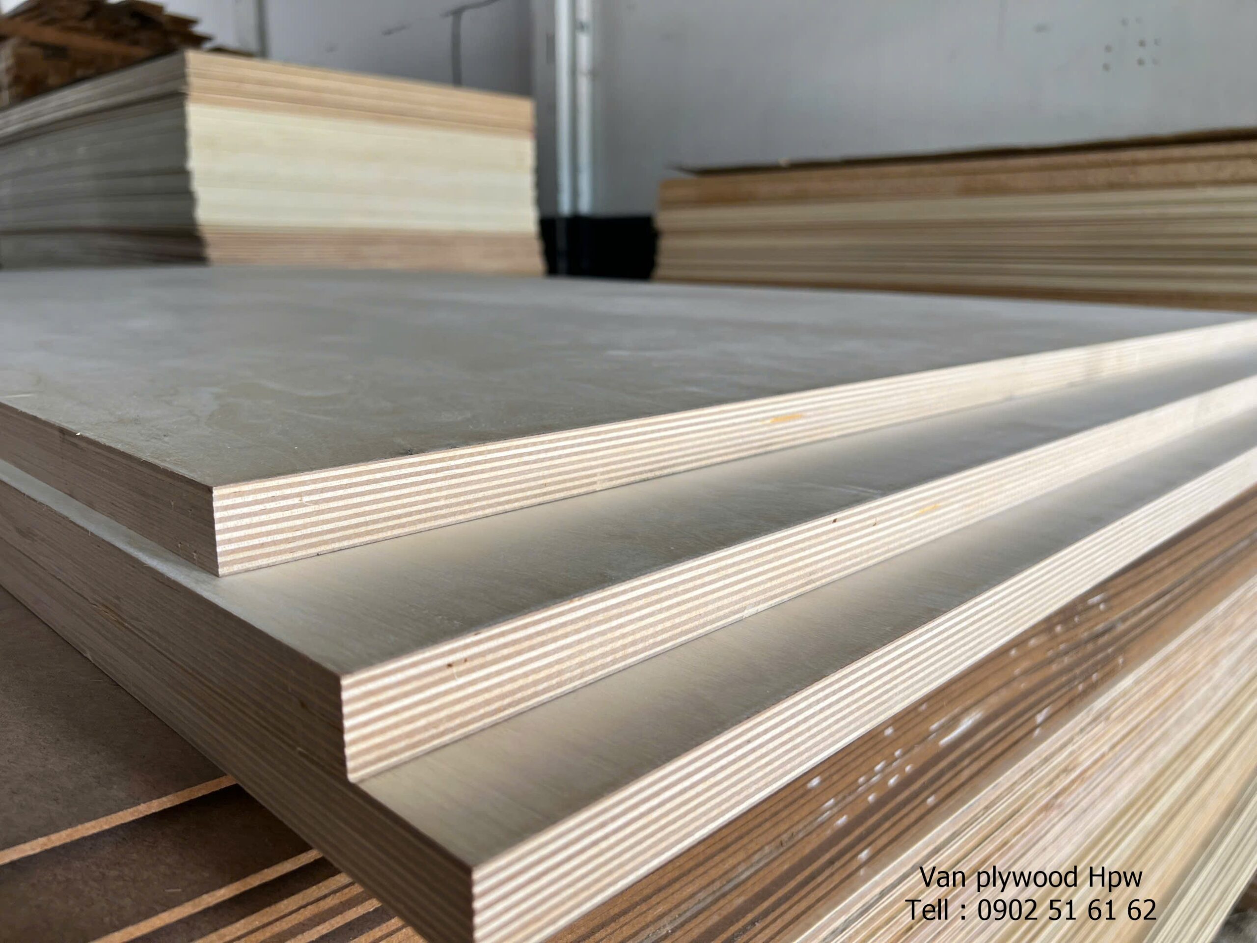 Ván plywood khổ full trần : 25 x 1220 x 3050mm