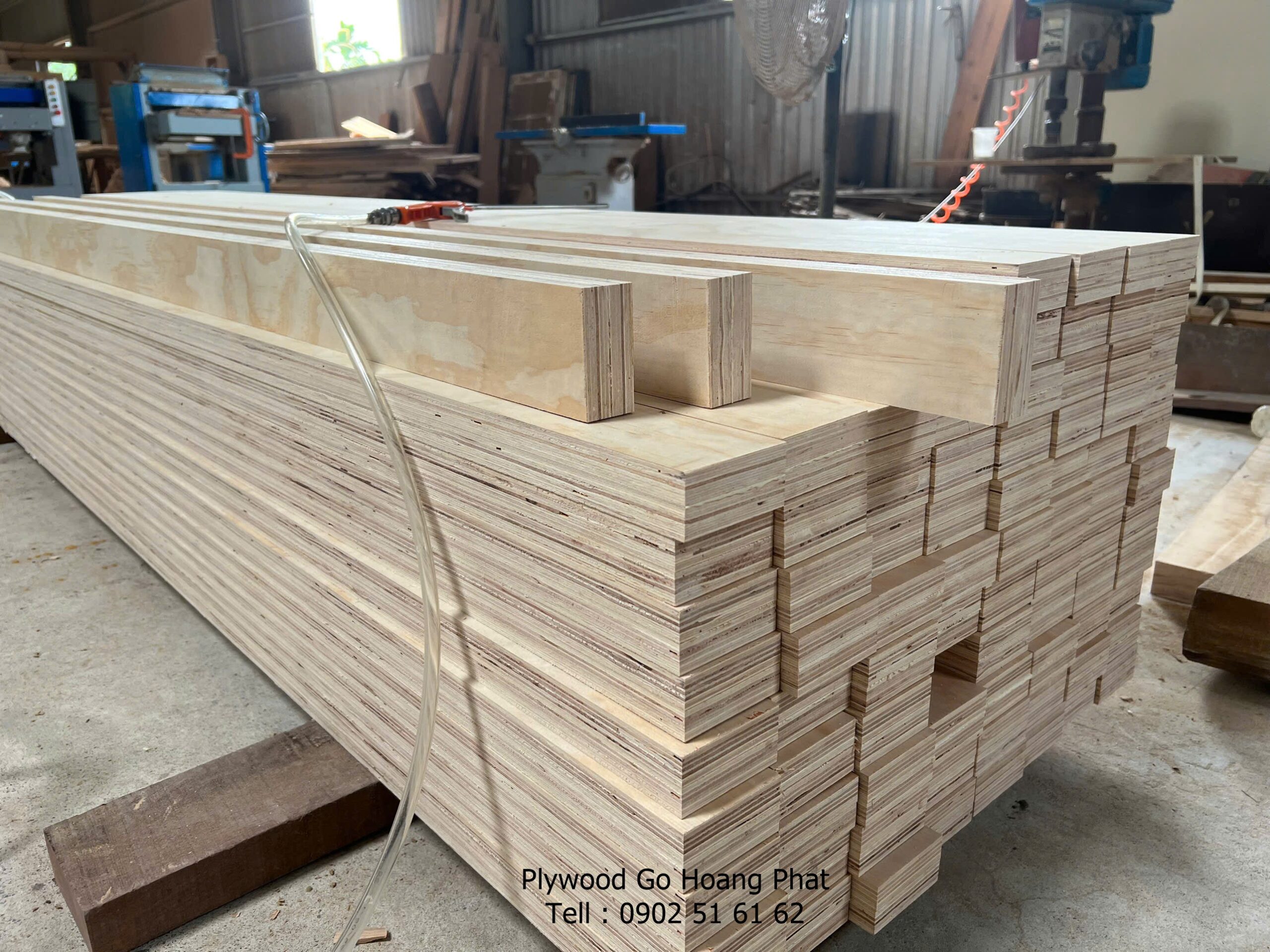 Ván plywood xẻ thanh làm sàn xe